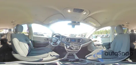 2018 Chrysler Pacifica Touring Plus z USA, uszkodzony, nr VIN 2C4RC1FG2JR353498